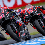 Paket aerodinamika fairing depan dan sayap motor Aprilia GP25