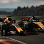 Duel overtaking antara Verstappen dan Norris di tikungan cepat F1 2025
