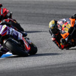 motor MotoGP 2026 bertarung ketat di tikungan sirkuit modern